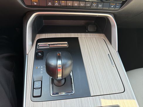 Certified 2024 MAZDA CX-90 Plug-In Hybrid w/ Premium Pkg AWD/4WD image 33