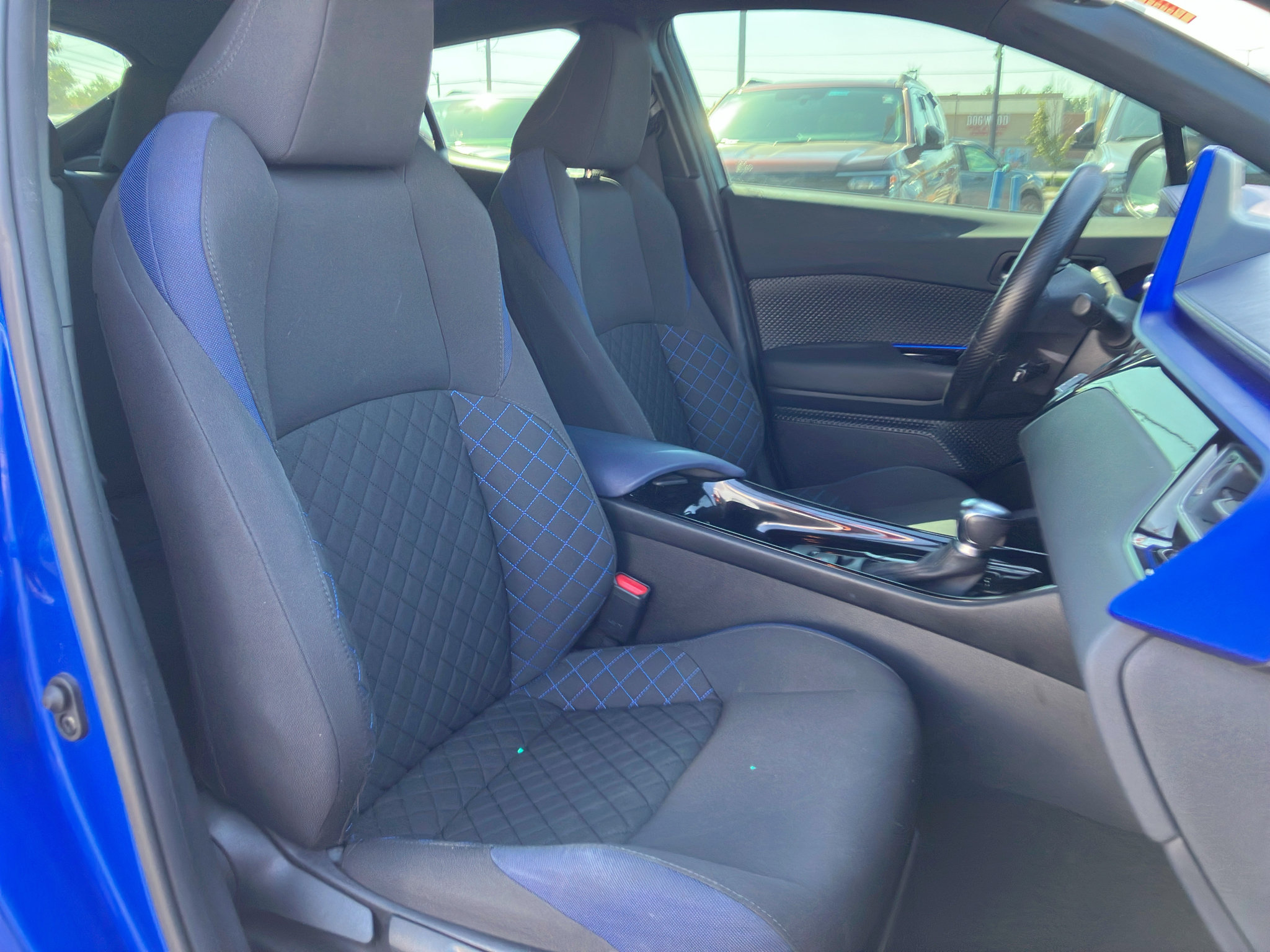Used 2021 Toyota C-HR XLE FWD image 34