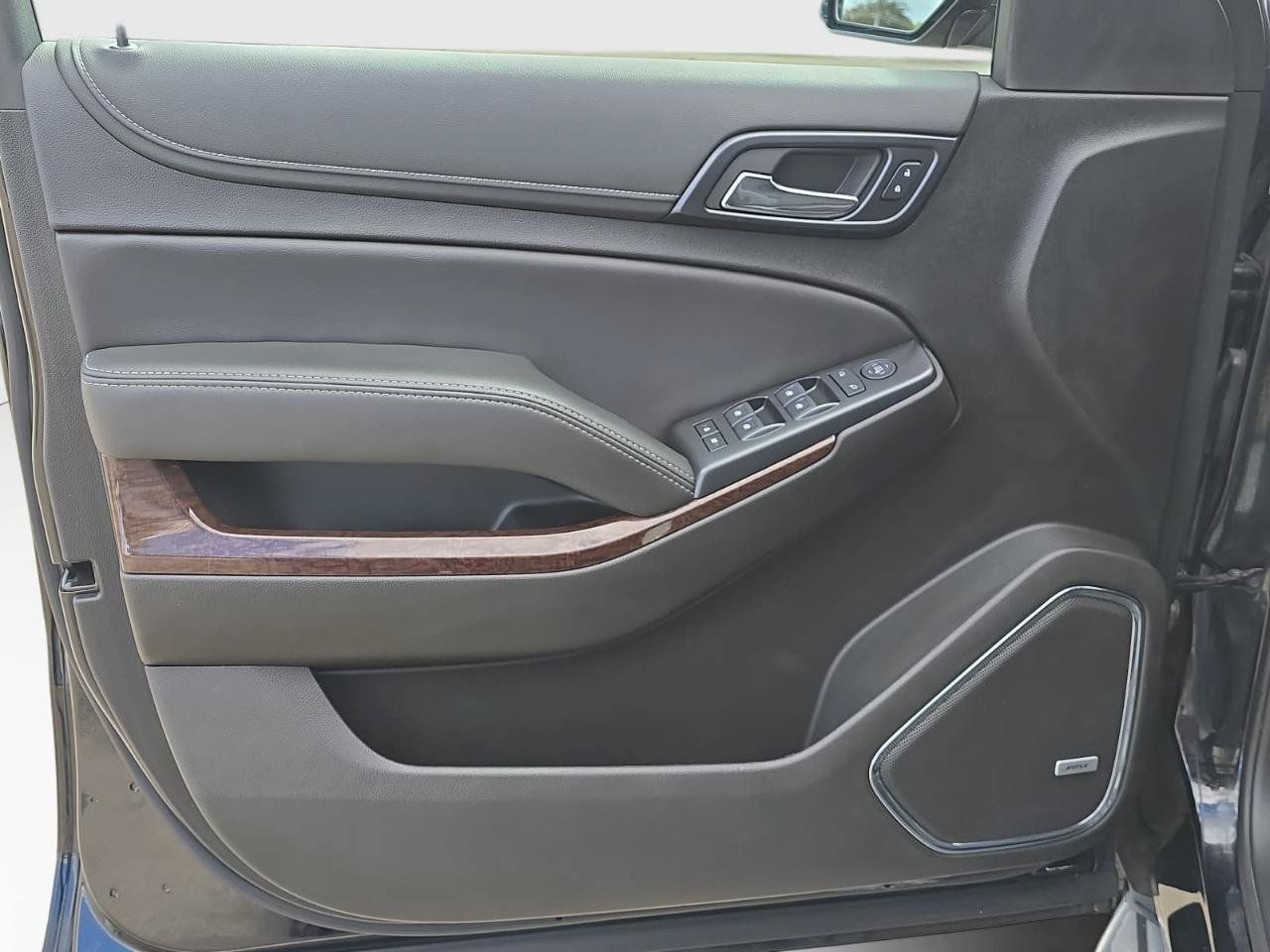 Used 2019 GMC Yukon XL SLE AWD/4WD image 10