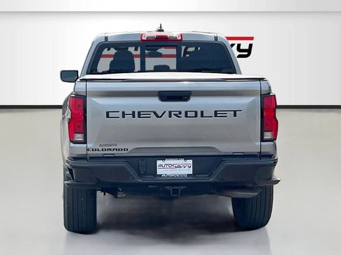Used 2023 Chevrolet Colorado Z71 w/ Z71 Convenience Package 2 AWD/4WD image 6