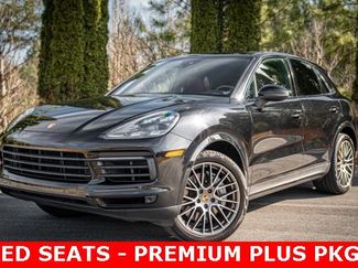 Used 2022 Porsche Cayenne Platinum Edition video 1