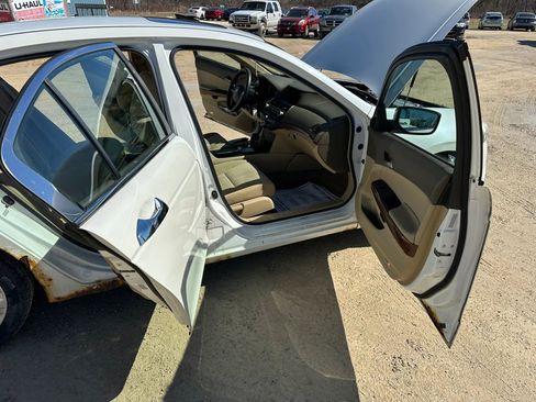 Used 2009 Honda Accord EX image 12