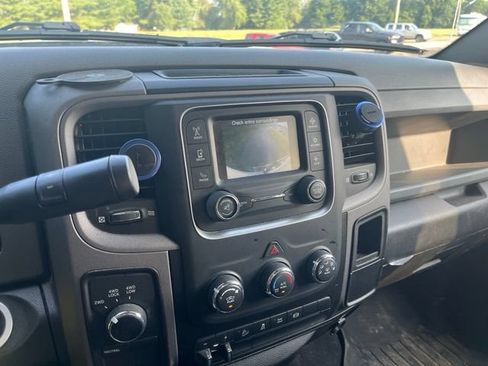 Used 2018 RAM 2500 Tradesman w/ Chrome Appearance Group AWD/4WD image 15