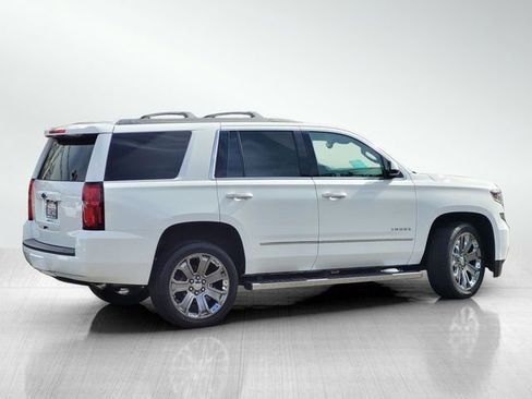 Used 2017 Chevrolet Tahoe LT w/ LT Signature Package image 4