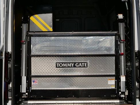 Used 2022 Ford E-Transit 148 High Roof w/ Interior Upgrade Package image 8