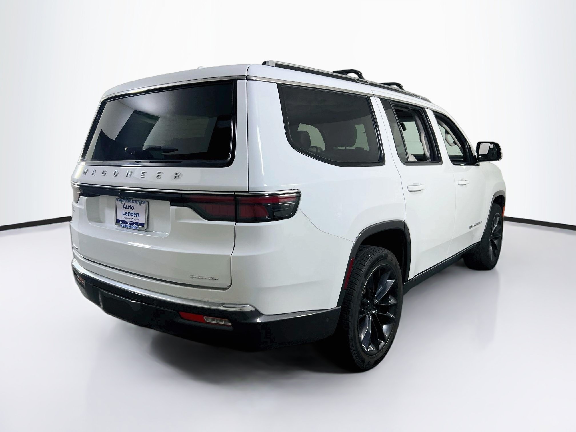 Used 2022 Jeep Wagoneer Series III w/ Premium Group I AWD/4WD image 5