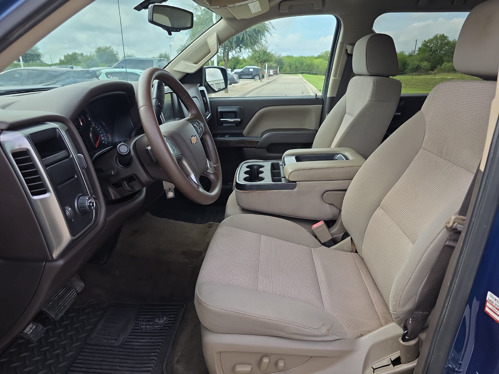Used 2018 Chevrolet Silverado 1500 LT w/ Texas Edition RWD image 13