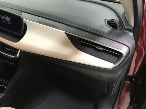 Used 2024 Buick Encore GX Avenir AWD/4WD image 16