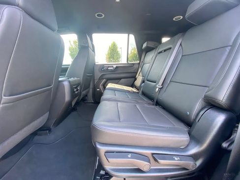 Used 2025 Chevrolet Tahoe LT w/ Comfort Package AWD/4WD image 25