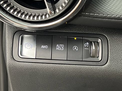 Used 2025 Chevrolet Equinox LT AWD/4WD image 45