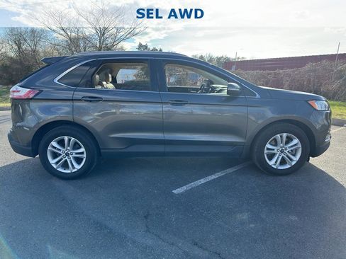 Used 2020 Ford Edge SEL image 2