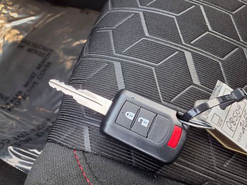 Used 2025 Mitsubishi Outlander Sport LE AWD/4WD image 16