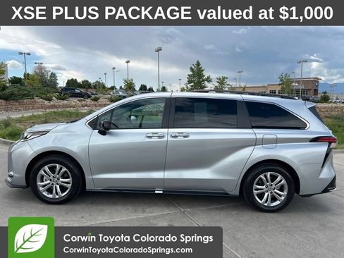 Used 2023 Toyota Sienna XSE w/ XSE Plus Package AWD/4WD image 4