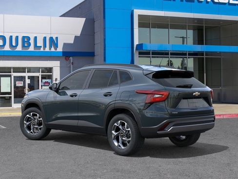 New 2026 Chevrolet Trax LT w/ LT Convenience Package image 4