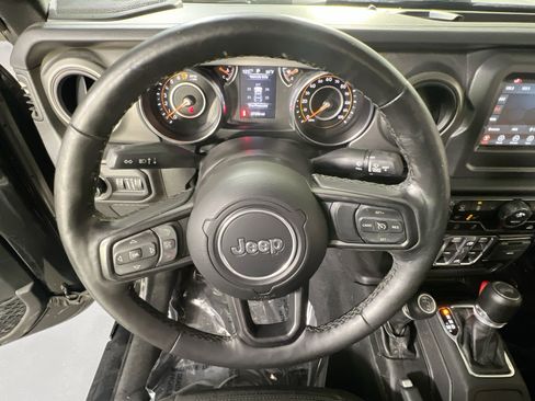 Used 2022 Jeep Wrangler Unlimited Sport AWD/4WD image 11