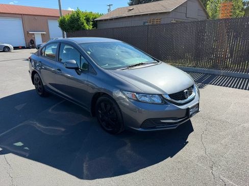 Used 2013 Honda Civic LX image 3