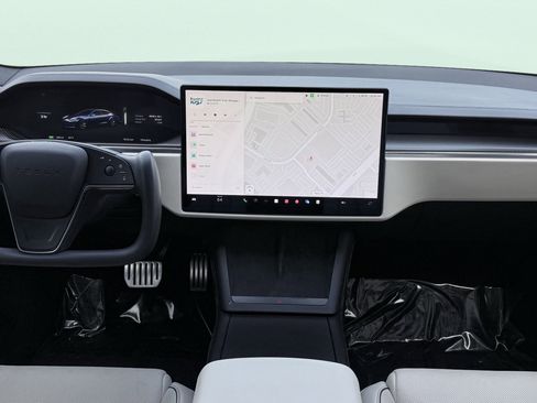 Used 2021 Tesla Model S Plaid image 54