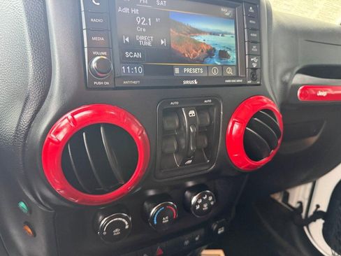 Used 2015 Jeep Wrangler Unlimited Sahara w/ Dual Top Group image 22