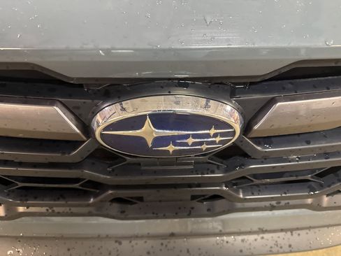 Used 2024 Subaru Crosstrek 2.0i Premium image 11