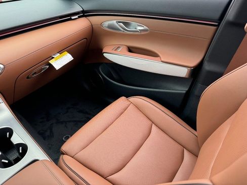 Certified 2026 Genesis GV70 2.5T Advanced image 12