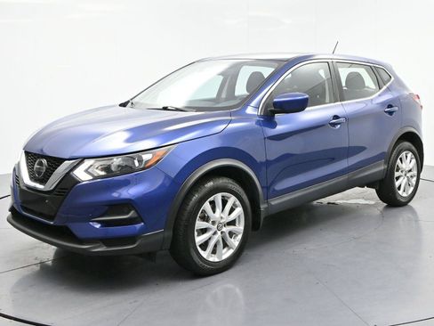 Used 2022 Nissan Rogue Sport S FWD image 3