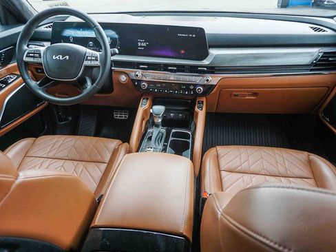 Certified 2025 Kia Telluride SX Prestige X-Line AWD/4WD image 14