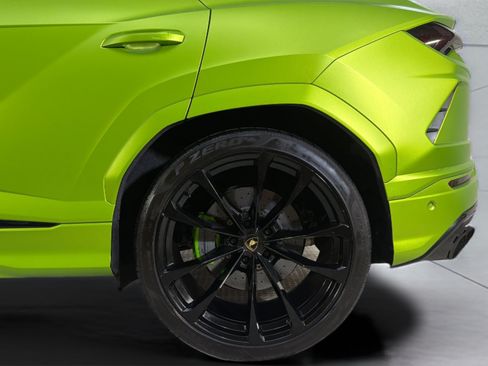 Used 2020 Lamborghini Urus AWD/4WD image 37