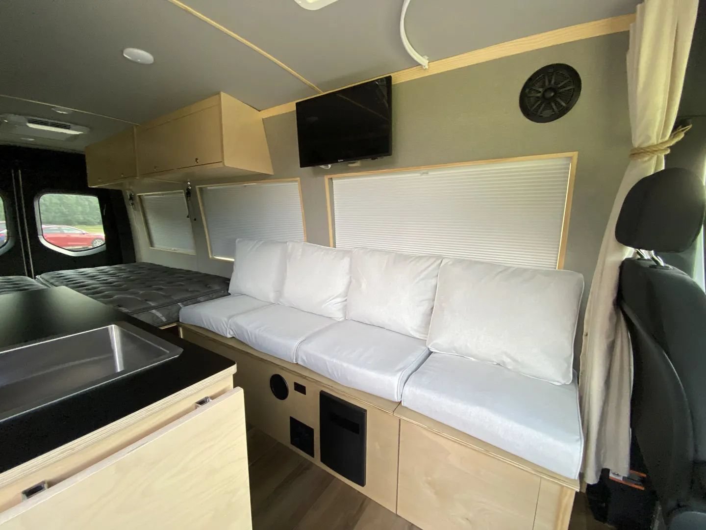 Used 2023 Mercedes-Benz Sprinter 3500 image 24