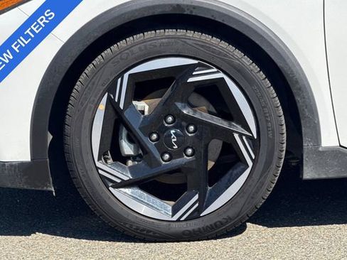 Certified 2025 Kia K4 EX FWD image 33