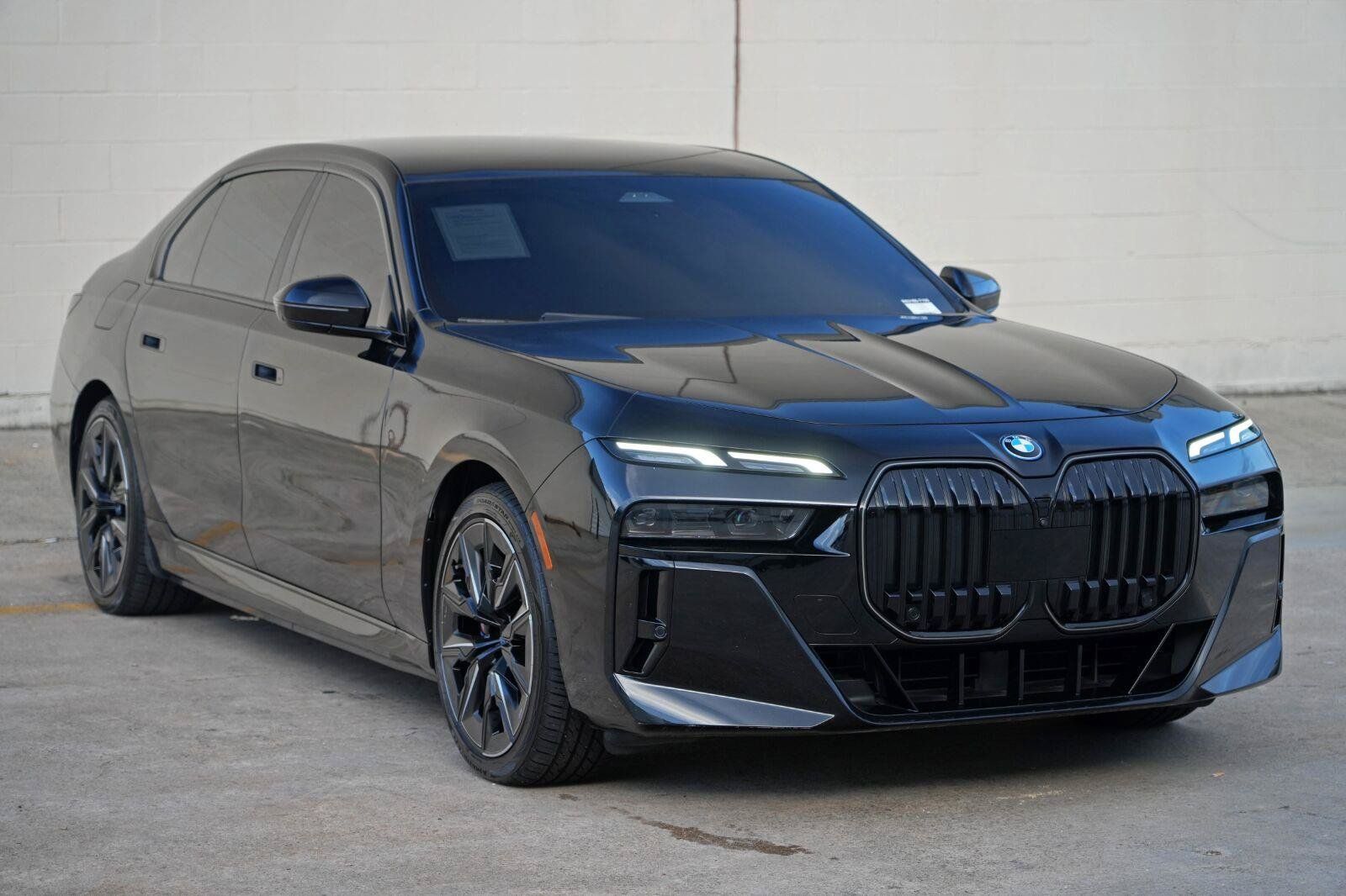 Used 2024 BMW i7 eDrive50 w/ M Sport Package RWD image 60