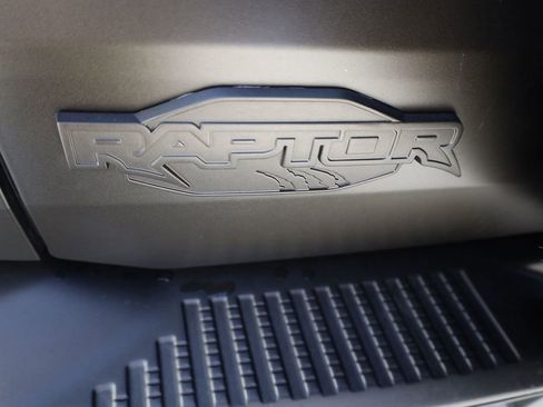 Used 2025 Ford Bronco Raptor AWD/4WD image 24