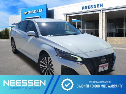 Used 2023 Nissan Altima 2.5 SV