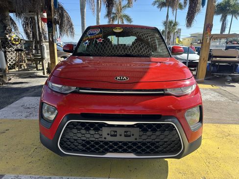 Used 2020 Kia Soul S image 2