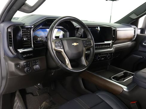 Used 2024 Chevrolet Silverado 2500 High Country w/ High Country Premium Package AWD/4WD image 33