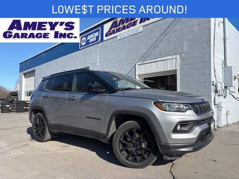 Used 2022 Jeep Compass Latitude AWD/4WD image 1
