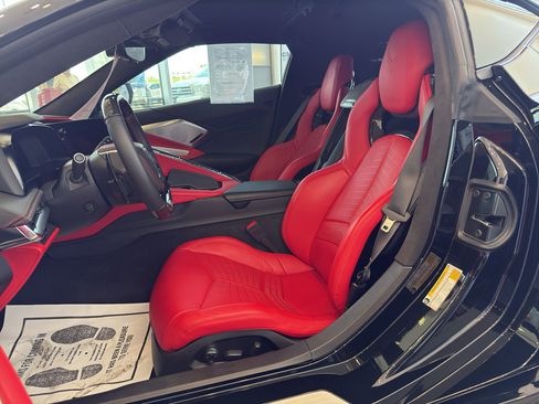 Used 2024 Chevrolet Corvette Z06 RWD image 11