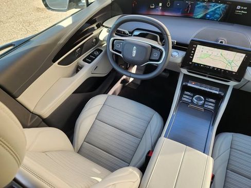 New 2026 Lincoln Nautilus Reserve AWD/4WD image 10