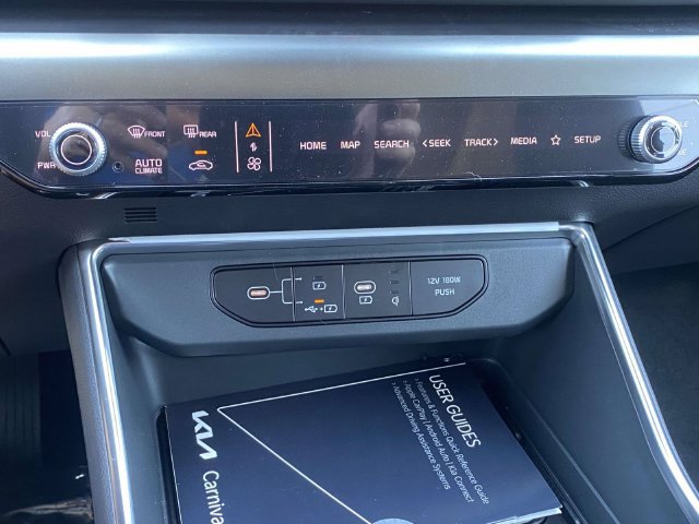 New 2027 Kia Carnival SX FWD image 16