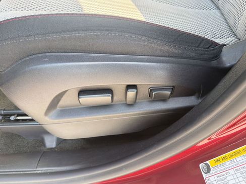 Used 2017 Chevrolet Equinox LT w/ Convenience Package image 14