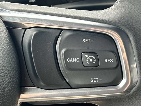 Used 2023 Jeep Wrangler Unlimited Sahara w/ Cold Weather Group AWD/4WD image 35