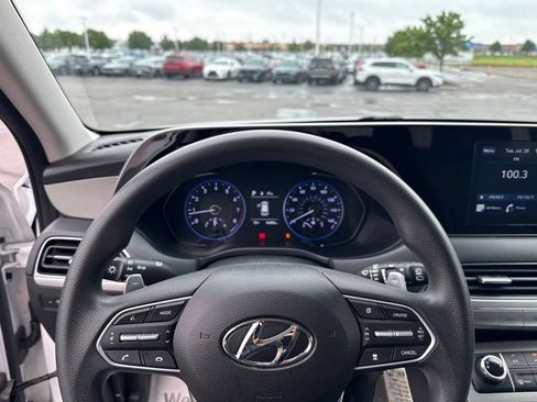 Used 2022 Hyundai Palisade SE FWD image 11