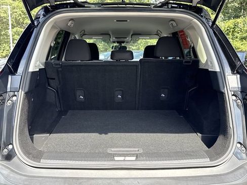 Used 2021 Nissan Rogue S FWD image 17