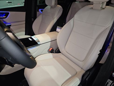 New 2026 Mercedes-Benz GLC 300 4MATIC image 17