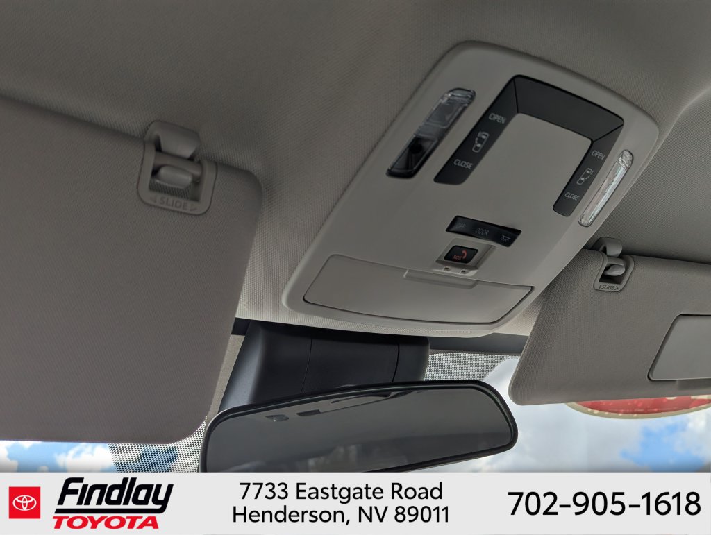 Certified 2025 Toyota Sienna LE AWD/4WD image 28