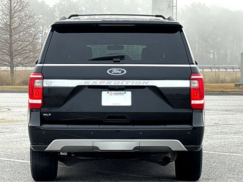 Used 2019 Ford Expedition XLT w/ Equipment Group 202A image 18