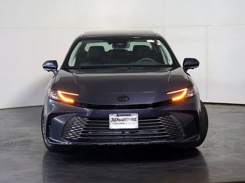 Used 2026 Toyota Camry XLE w/ Premium Plus Package AWD/4WD image 9