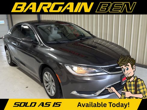 Used 2016 Chrysler 200 Limited w/ Convenience Group image 5