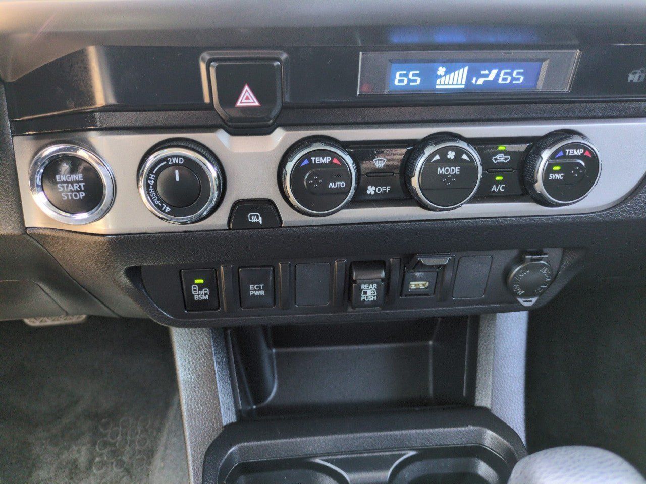 Used 2023 Toyota Tacoma SR5 w/ Technology Package AWD/4WD image 21