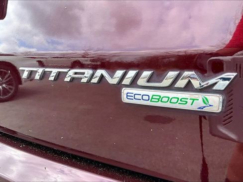 Used 2019 Ford Edge Titanium image 42