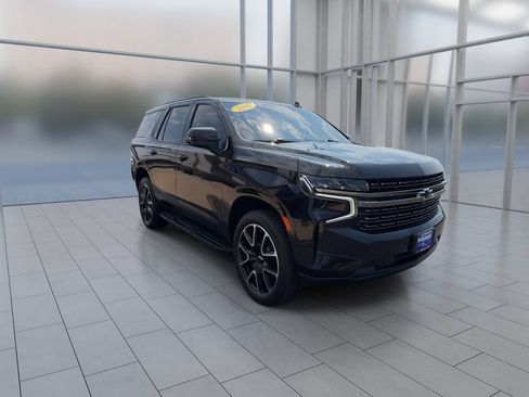 Used 2021 Chevrolet Tahoe RST w/ Luxury Package AWD/4WD image 2